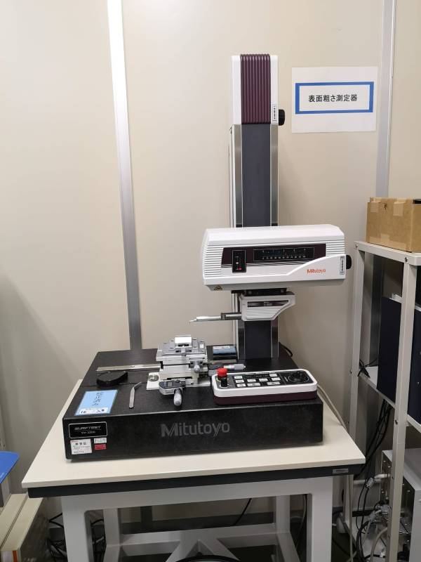 Surface roughness measuring instrument